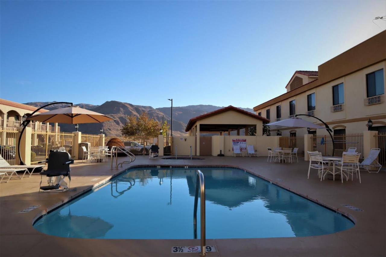 Oasis Inn And Suites 29 Palms Hotel Joshua Tree National Park Twentynine Palms Dış mekan fotoğraf